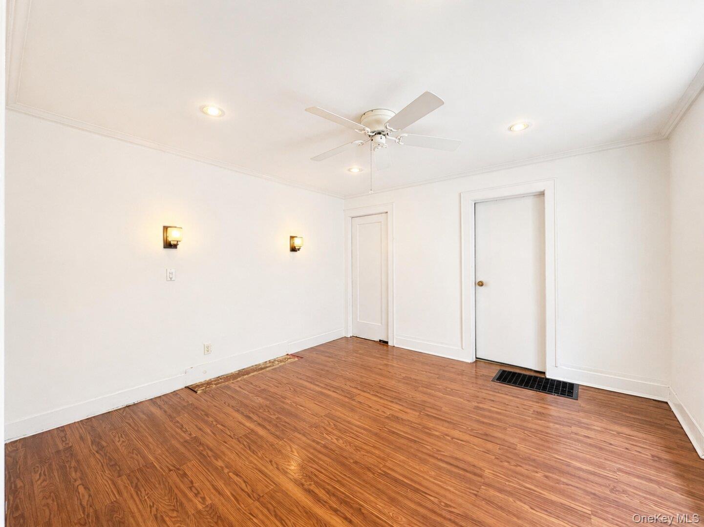 113 Rhodes Street New Rochelle, NY 10801 - Photo 10 of 32