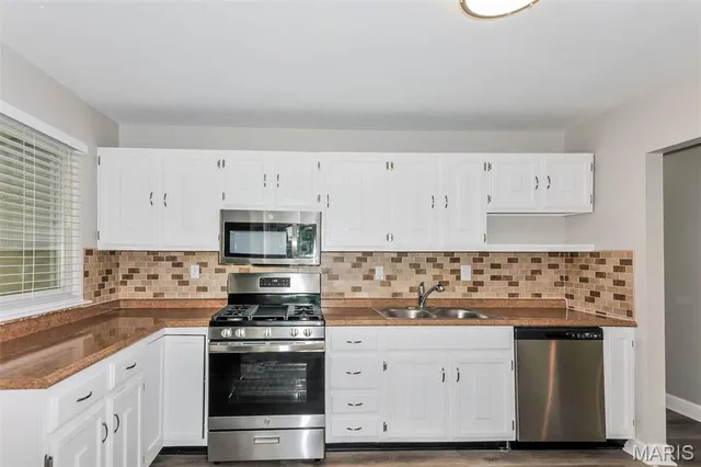 $1,560 | 635 Loyola Drive, Florissant, MO 63031
