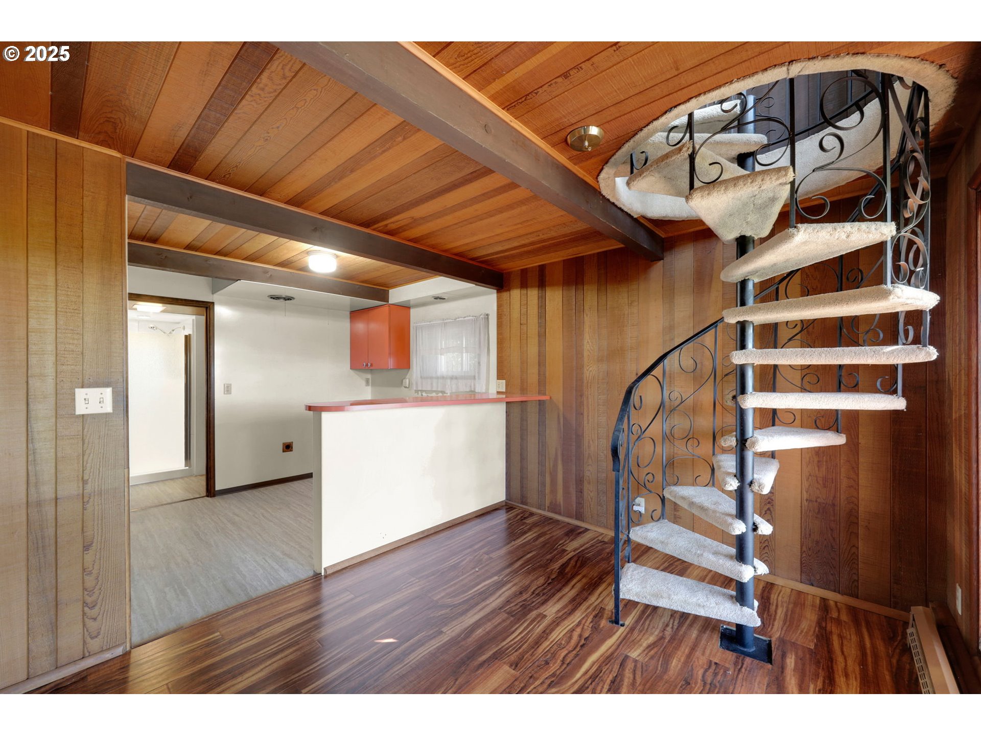 475 Riverview Boulevard Springfield, OR 97477 - Photo 12 of 32