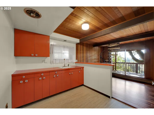 $597,000 | 475 Riverview Boulevard, Springfield, OR 97477