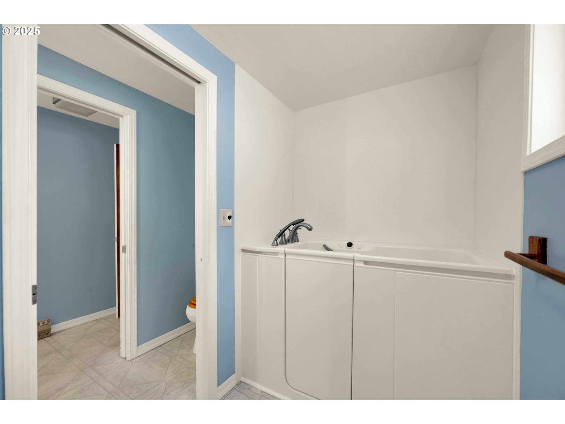 475 Riverview Boulevard Springfield, OR 97477 - Photo 21 of 32