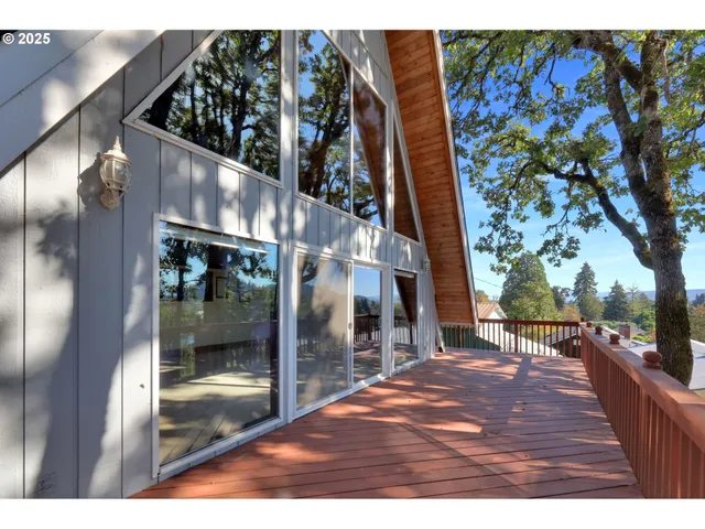 $597,000 | 475 Riverview Boulevard, Springfield, OR 97477