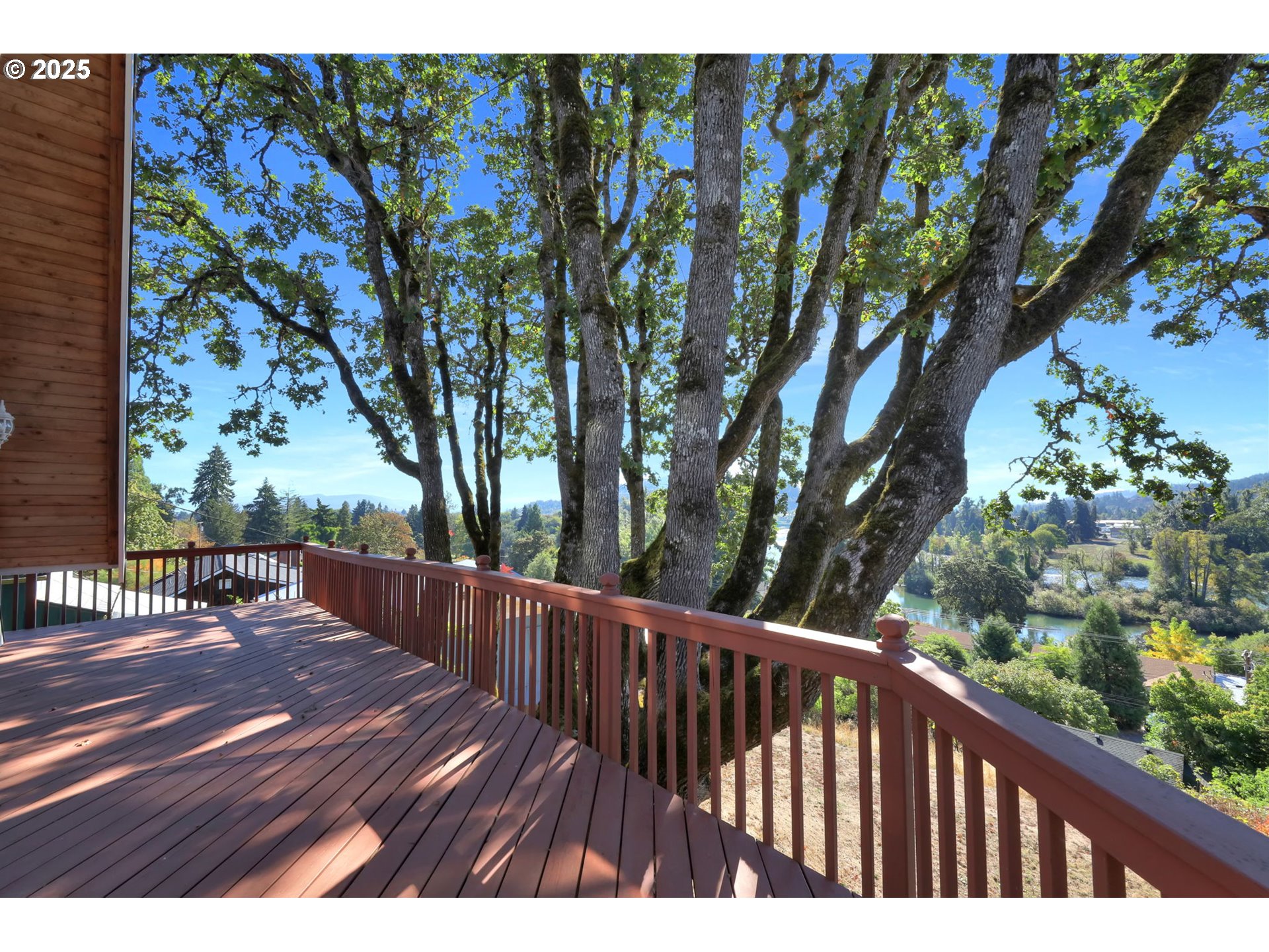 475 Riverview Boulevard Springfield, OR 97477 - Photo 28 of 32