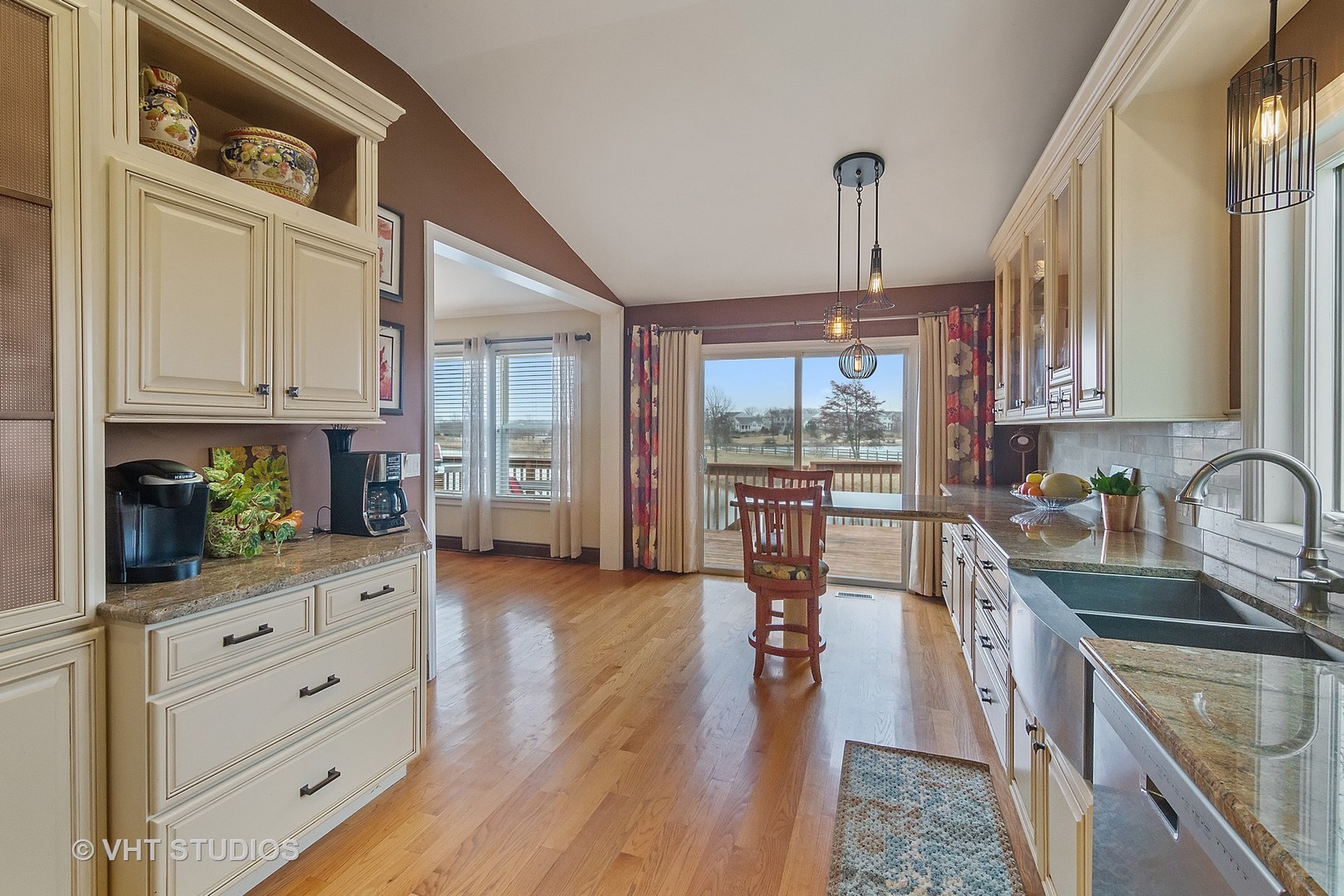 2905 Farmington Drive Lindenhurst, IL 60046 - Photo 8 of 22
