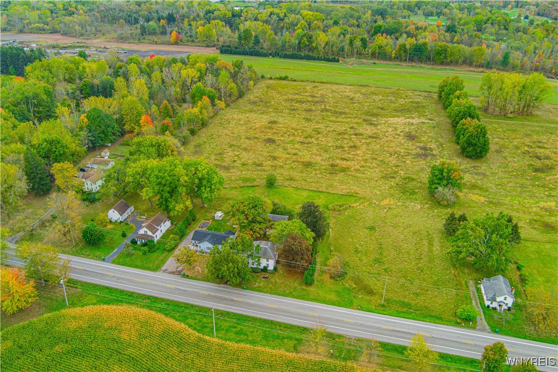 6358 Ridge Road Lockport Town, NY 14094 - Photo 33 of 35