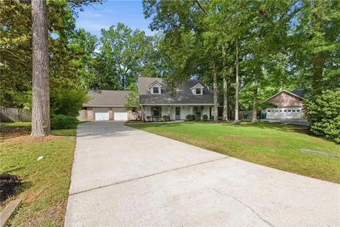 $520,000 | 133 Richland Drive South, Mandeville, LA 70448