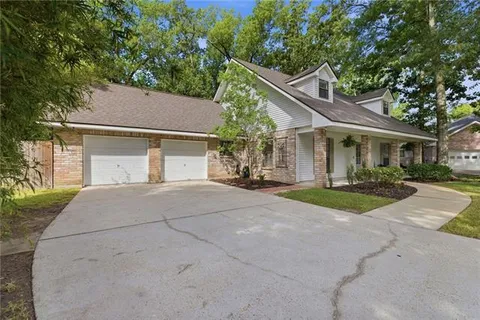 $520,000 | 133 Richland Drive South, Mandeville, LA 70448