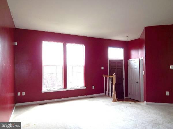 47 Riparian Lane Ranson, WV 25438 - Photo 16 of 30 Living Room