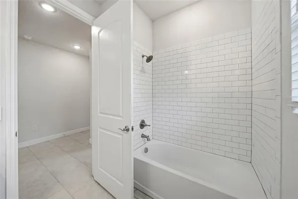 $395,000 | 1120 Mattie Pointe Boulevard, Auburndale, FL 33823