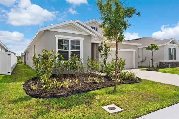 $395,000 | 1120 Mattie Pointe Boulevard, Auburndale, FL 33823