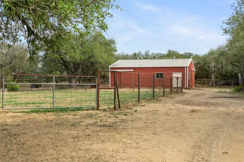 $2,300,000 | 14511 Farm To Market 32, Blanco, TX 78606