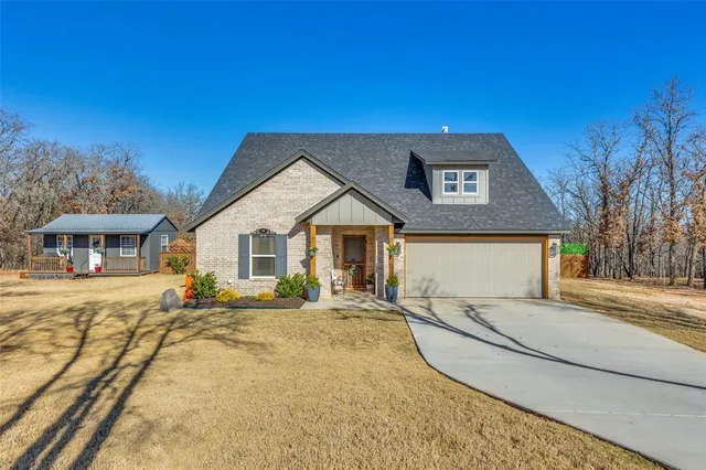 $360,000 | 116 Monarch Lane, Poolville, TX 76487
