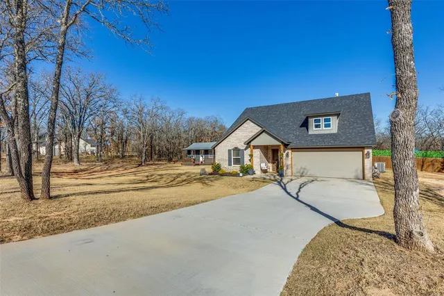 $360,000 | 116 Monarch Lane, Poolville, TX 76487