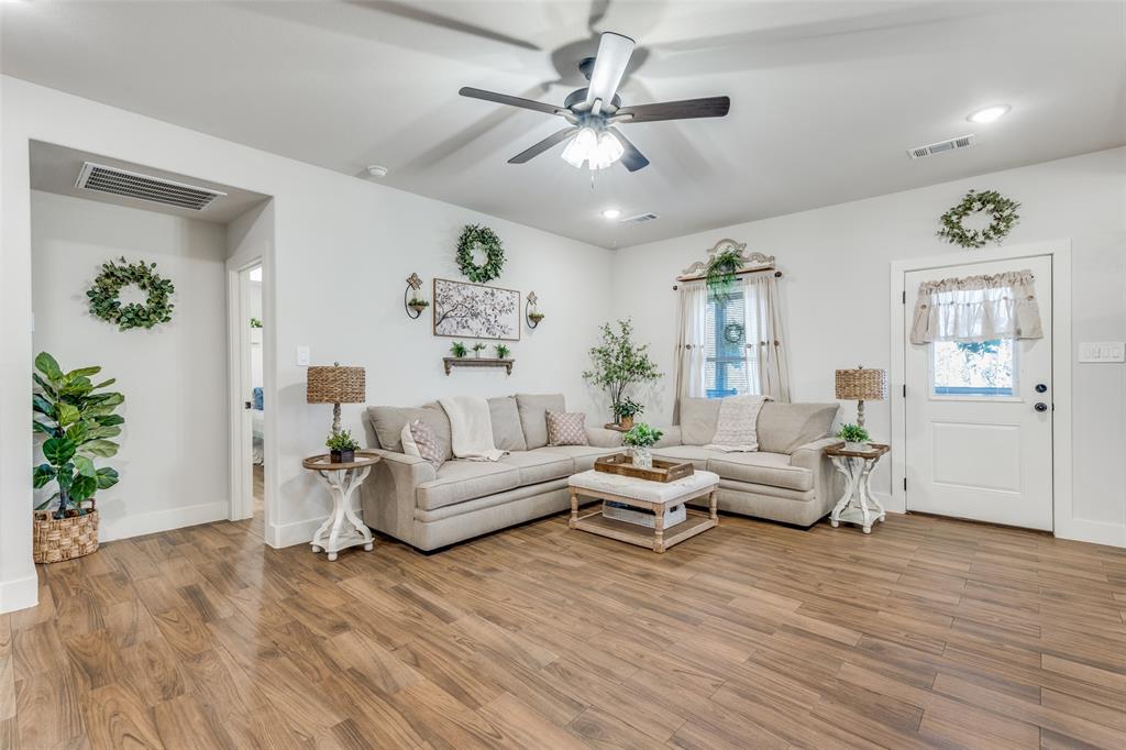 116 Monarch Lane Poolville, TX 76487 - Photo 6 of 26