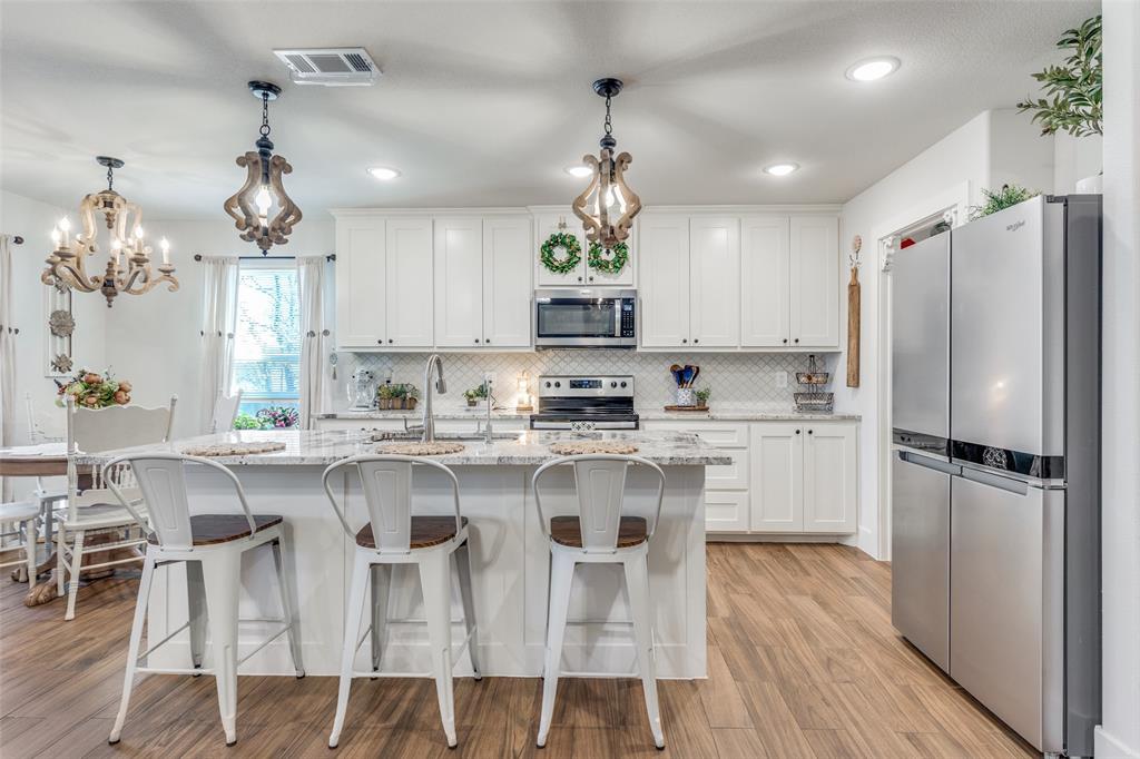 116 Monarch Lane Poolville, TX 76487 - Photo 10 of 26