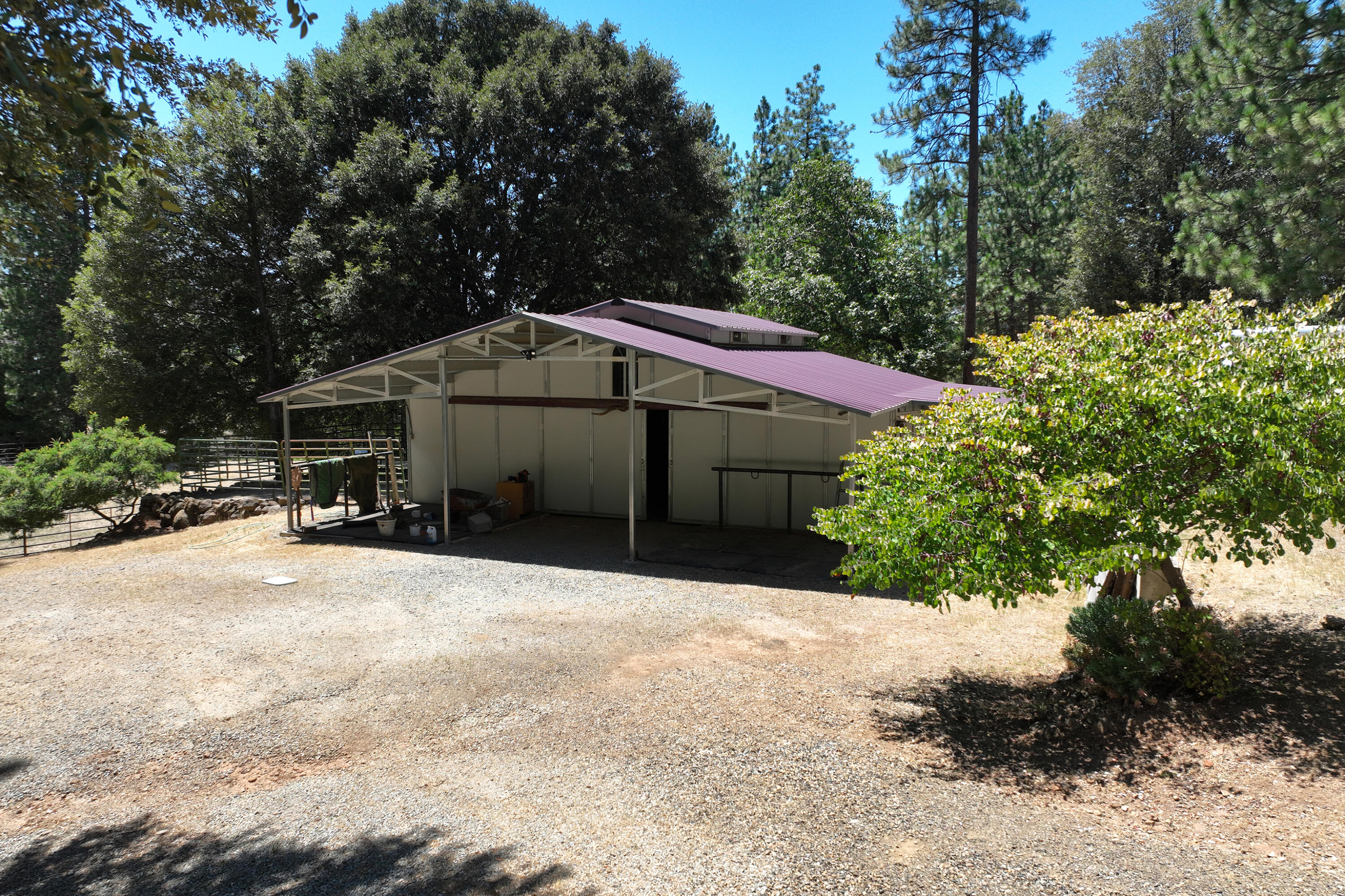31300 Miller Mountain Road Whitmore, CA 96096 - Photo 30 of 38 Equestrian stables 2