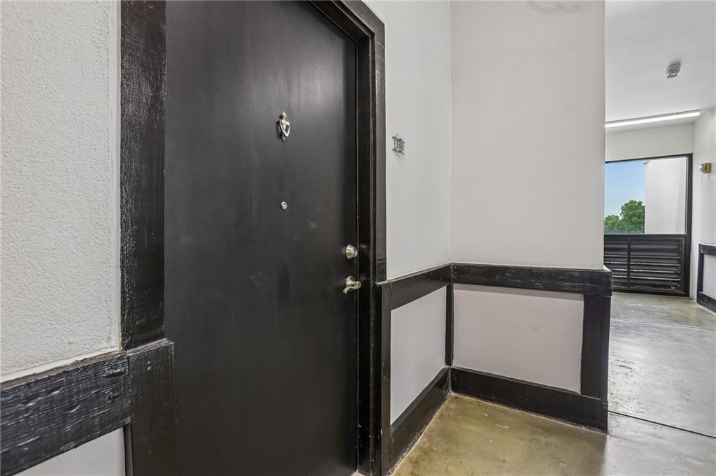 5300 Peachtree Road, Unit 3506 Atlanta, GA 30341 - Photo 22 of 25 a view of entryway with a bathtub