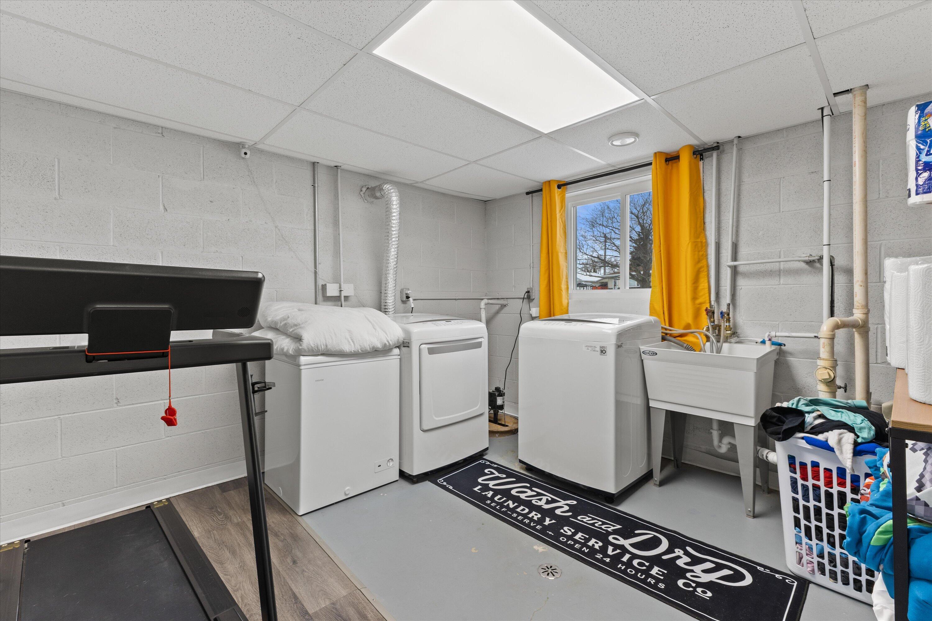 3343 Stratford Avenue Racine, WI 53402 - Photo 28 of 36 32-925A7073