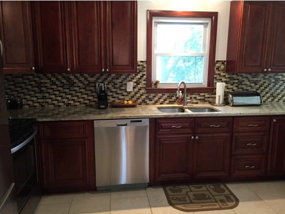 123 Kennard Road Manchester, NH 03104 - Photo 5 of 27