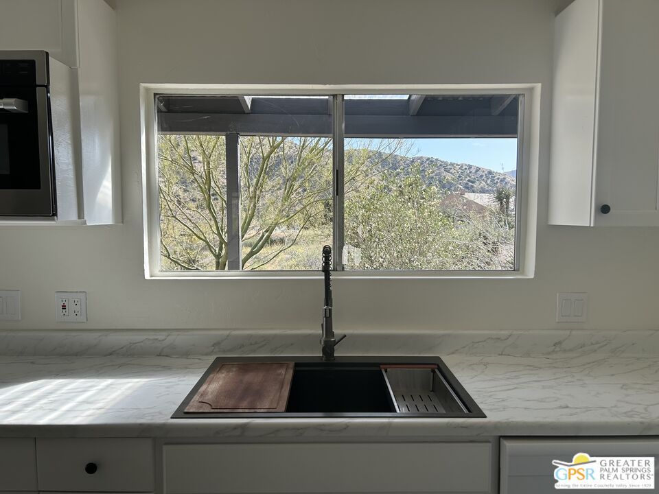 49760 Big Morongo Canyon Road Morongo Valley, CA 92256 - Photo 15 of 47