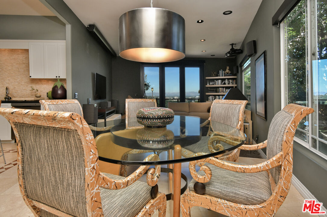 4039 Cody Road Sherman Oaks, CA 91403 - Photo 12 of 47