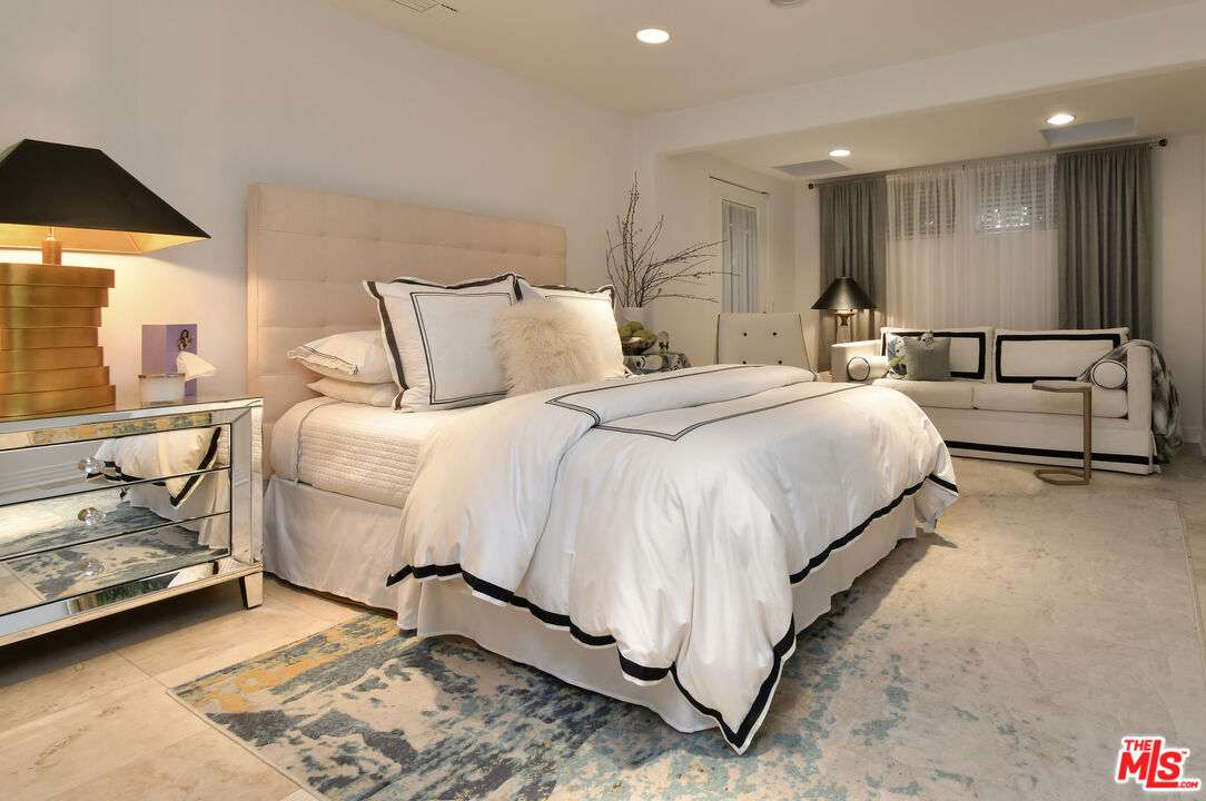 4039 Cody Road Sherman Oaks, CA 91403 - Photo 20 of 47