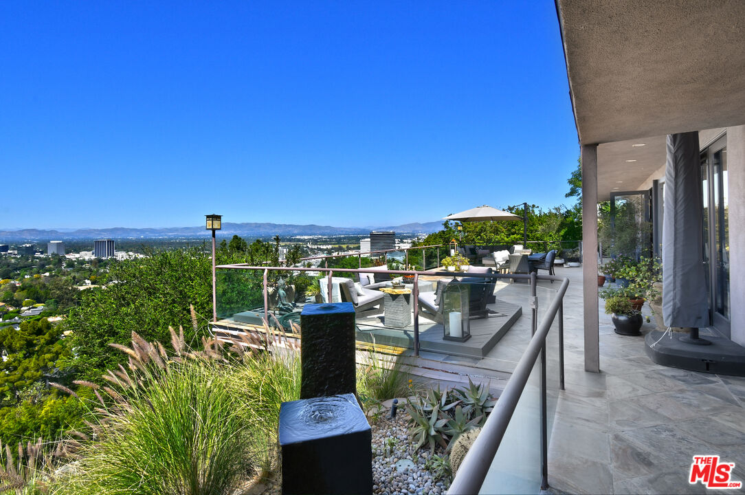 4039 Cody Road Sherman Oaks, CA 91403 - Photo 26 of 47