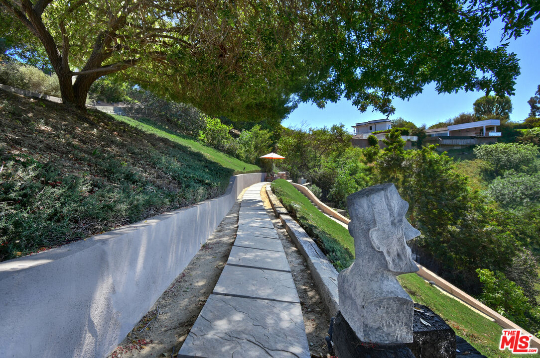 4039 Cody Road Sherman Oaks, CA 91403 - Photo 31 of 47