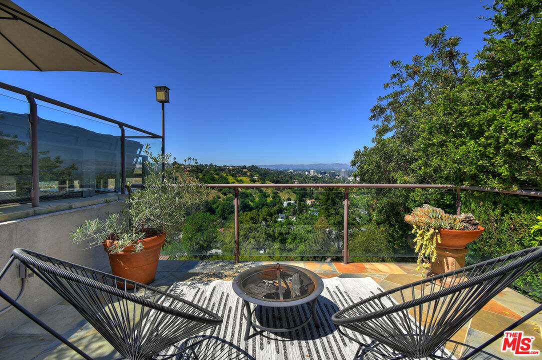 4039 Cody Road Sherman Oaks, CA 91403 - Photo 34 of 47