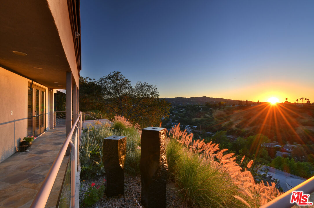 4039 Cody Road Sherman Oaks, CA 91403 - Photo 43 of 47