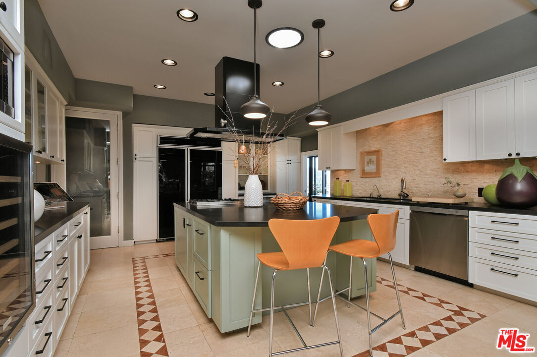 4039 Cody Road Sherman Oaks, CA 91403 - Photo 9 of 47