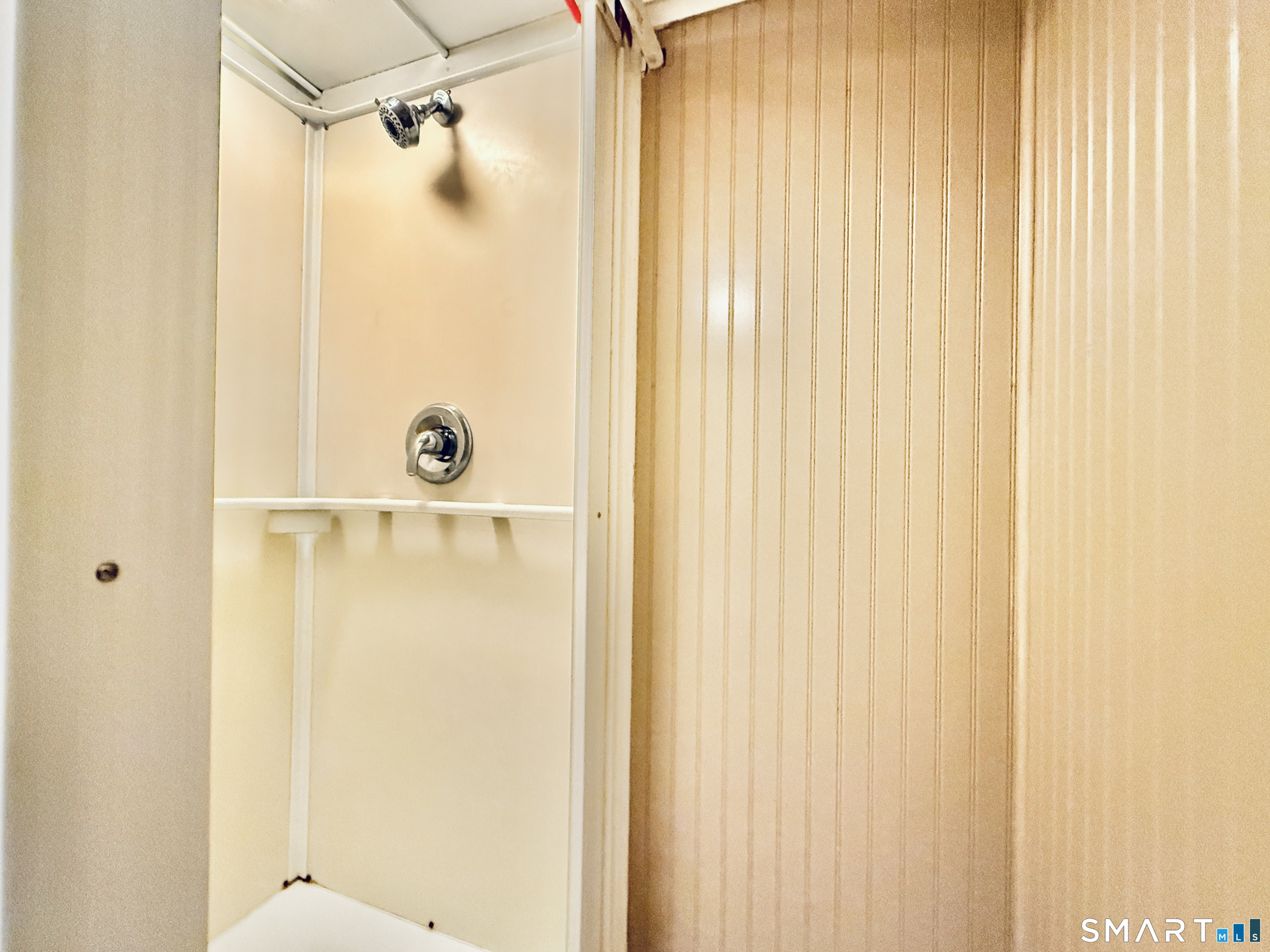 2326 Old Town Road Bridgeport, CT 06606 - Photo 29 of 33