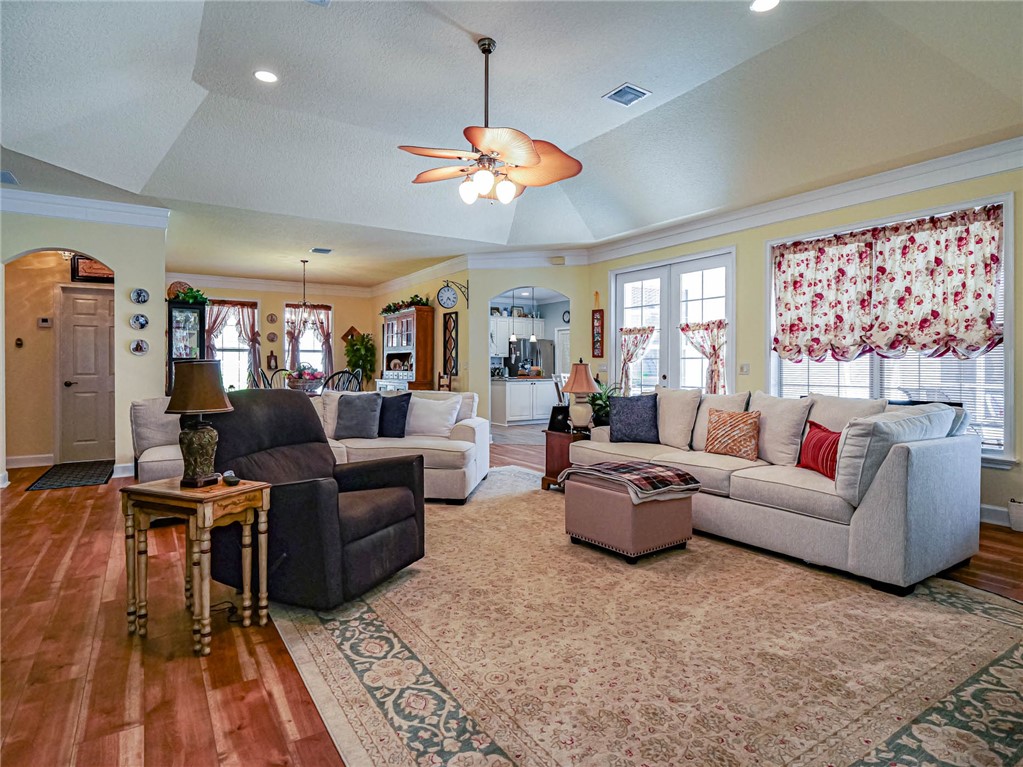 5824 Pine Ridge Circle Vero Beach, FL 32967 - Photo 7 of 34