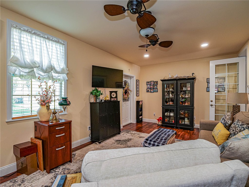 5824 Pine Ridge Circle Vero Beach, FL 32967 - Photo 10 of 34