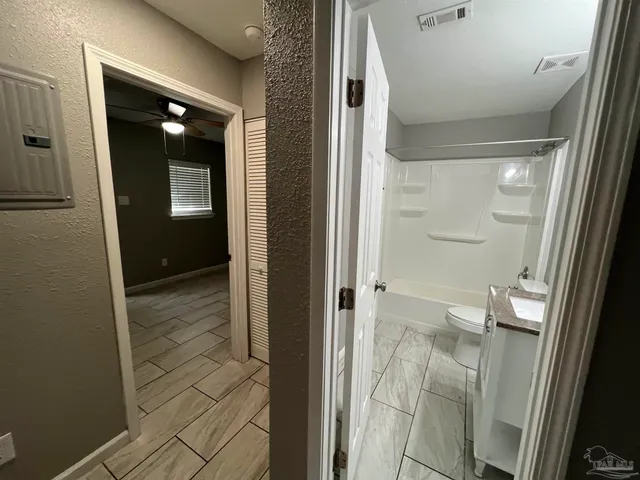 $1,095 | 1200 Paulding Avenue, Unit A, Pensacola, FL 32507