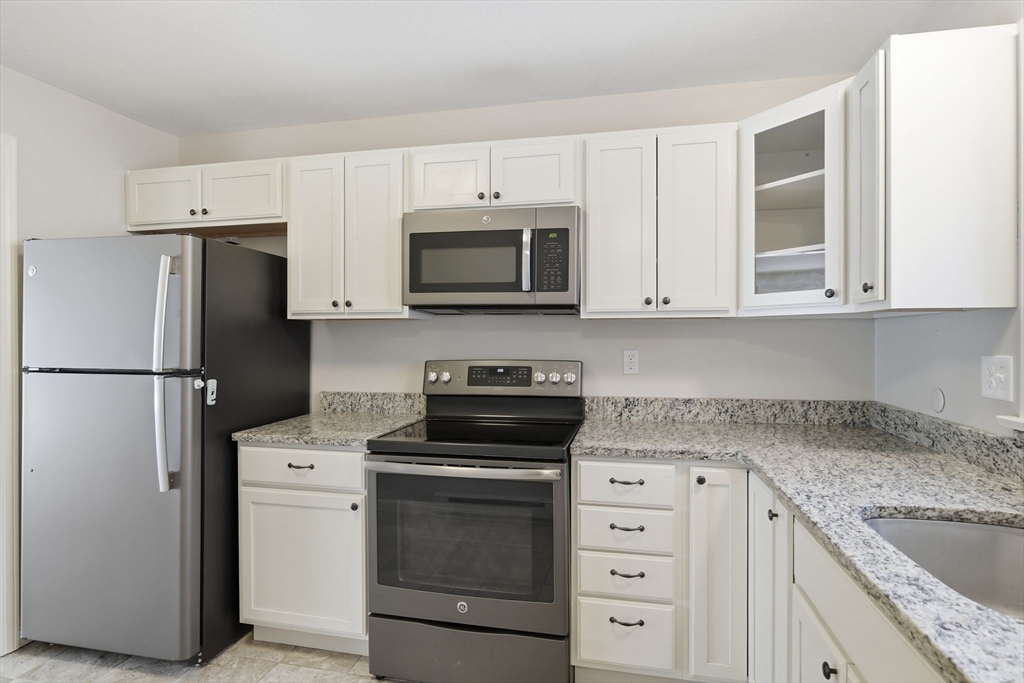 153 Porter Lake Drive, Unit 153 Springfield, MA 01106 - Photo 3 of 42