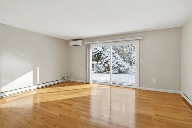 $269,900 | 153 Porter Lake Drive, Unit 153, Springfield, MA 01106