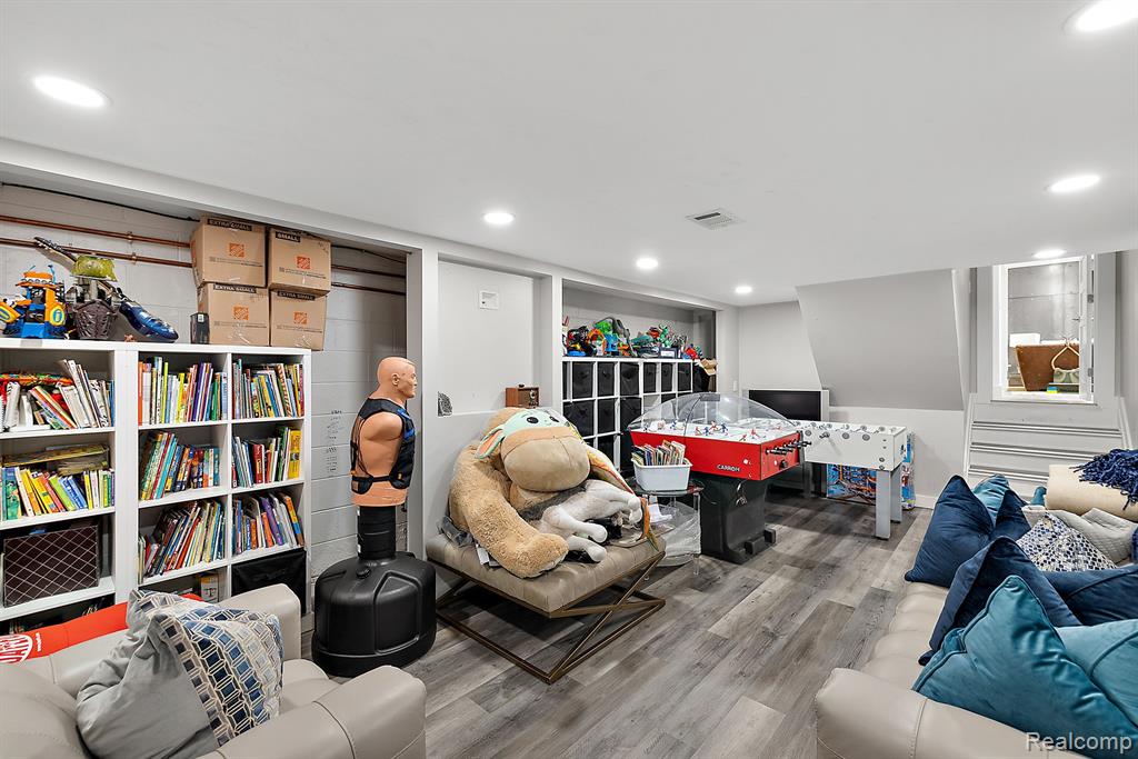 5128 Echo Road Bloomfield Hills, MI 48302 - Photo 38 of 65 Gallery Image 38