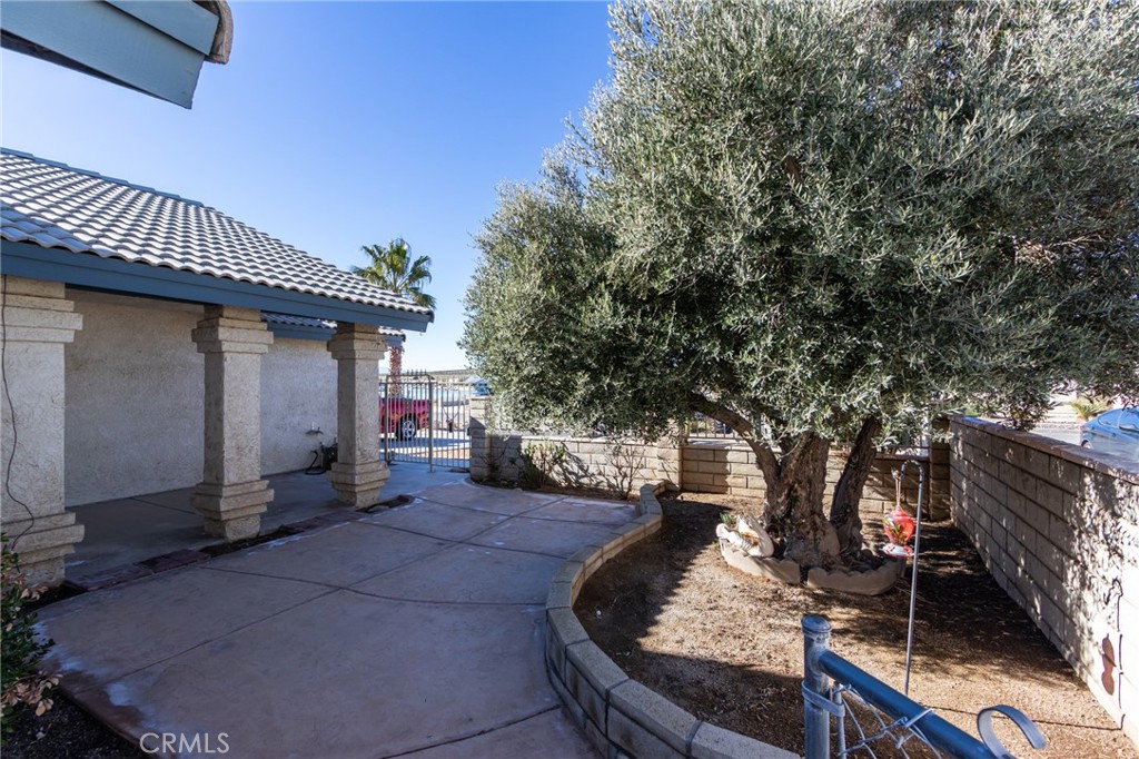 26489 Bluewater Road Helendale, CA 92342 - Photo 42 of 62 a house view with a outdoor space