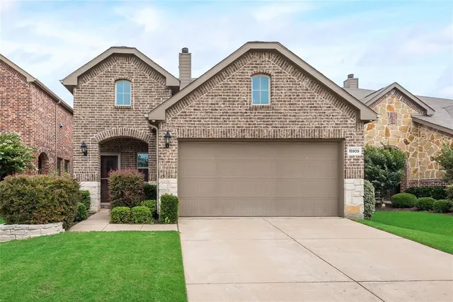 $2,395 | 15909 Crosslake Court, Prosper, TX 75078