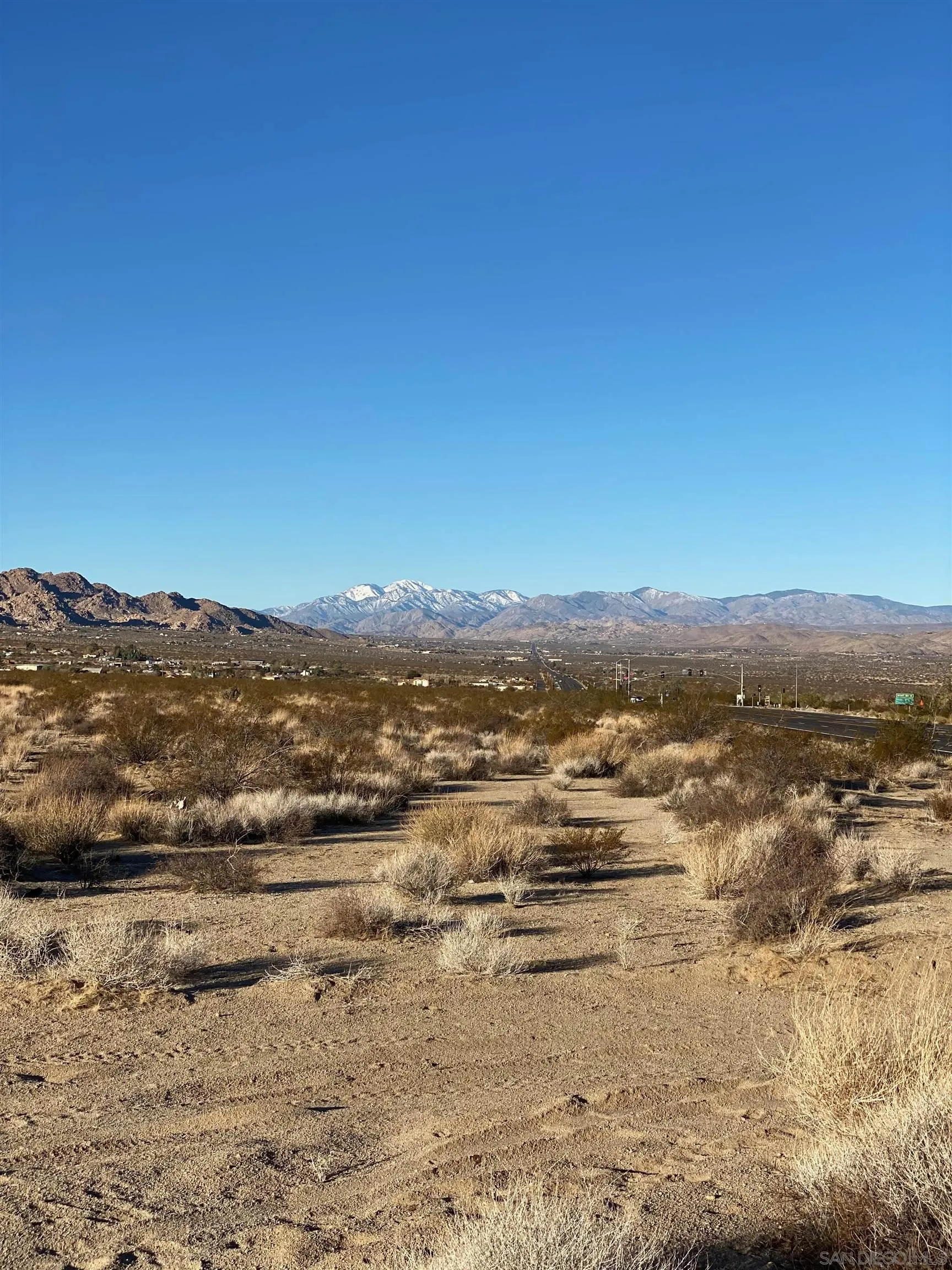 29 Palms Highway, Unit 1 Joshua Tree, CA 92252 - Photo 22 of 31 a view of lake view and mountain