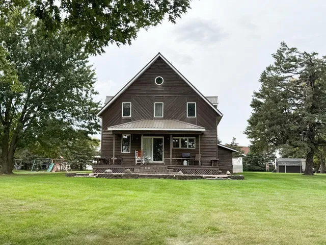 $314,500 | 105 1st Avenue, Wilmont, MN 56185
