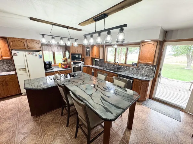 $314,500 | 105 1st Avenue, Wilmont, MN 56185