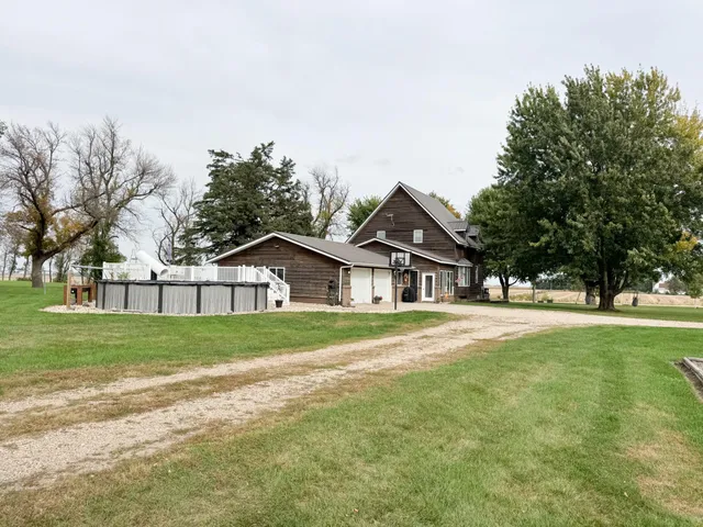 $314,500 | 105 1st Avenue, Wilmont, MN 56185