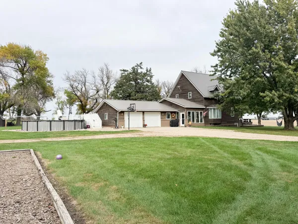 $314,500 | 105 1st Avenue, Wilmont, MN 56185