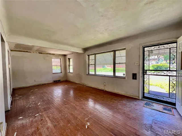 $45,000 | 4418 Dryden Avenue, St. Louis, MO 63115