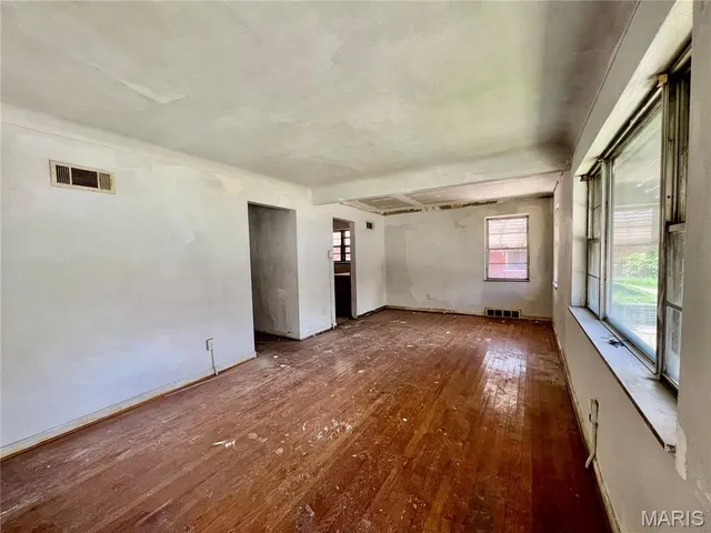 $45,000 | 4418 Dryden Avenue, St. Louis, MO 63115