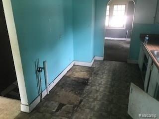 3001 Richfield Road Flint, MI 48506 - Photo 6 of 19 IMG_1249.jpg