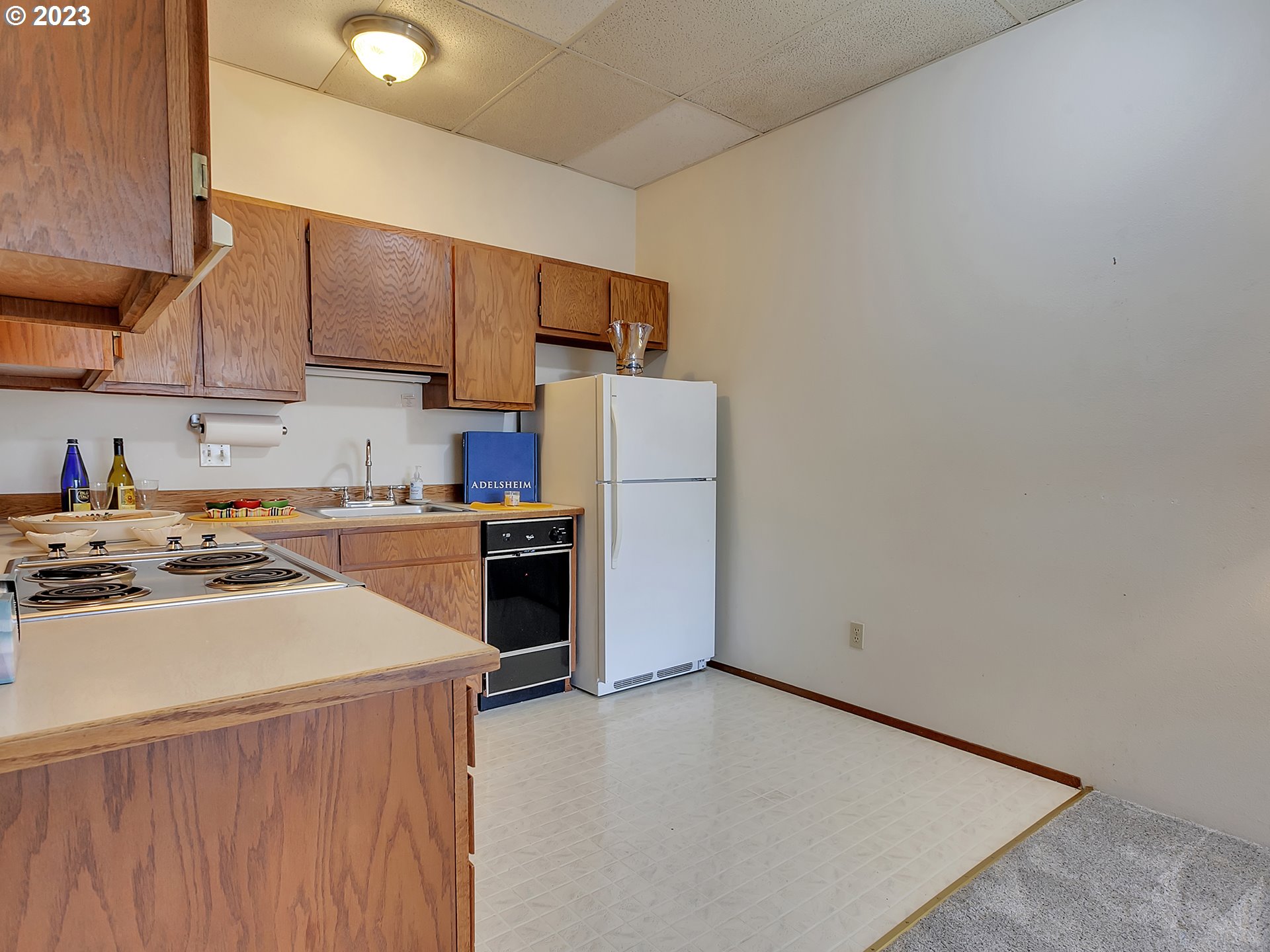 13775 Southwest Scholls Ferry Road, Unit 101 Beaverton, OR 97008 - Photo 11 of 28 Gallery Image 11
