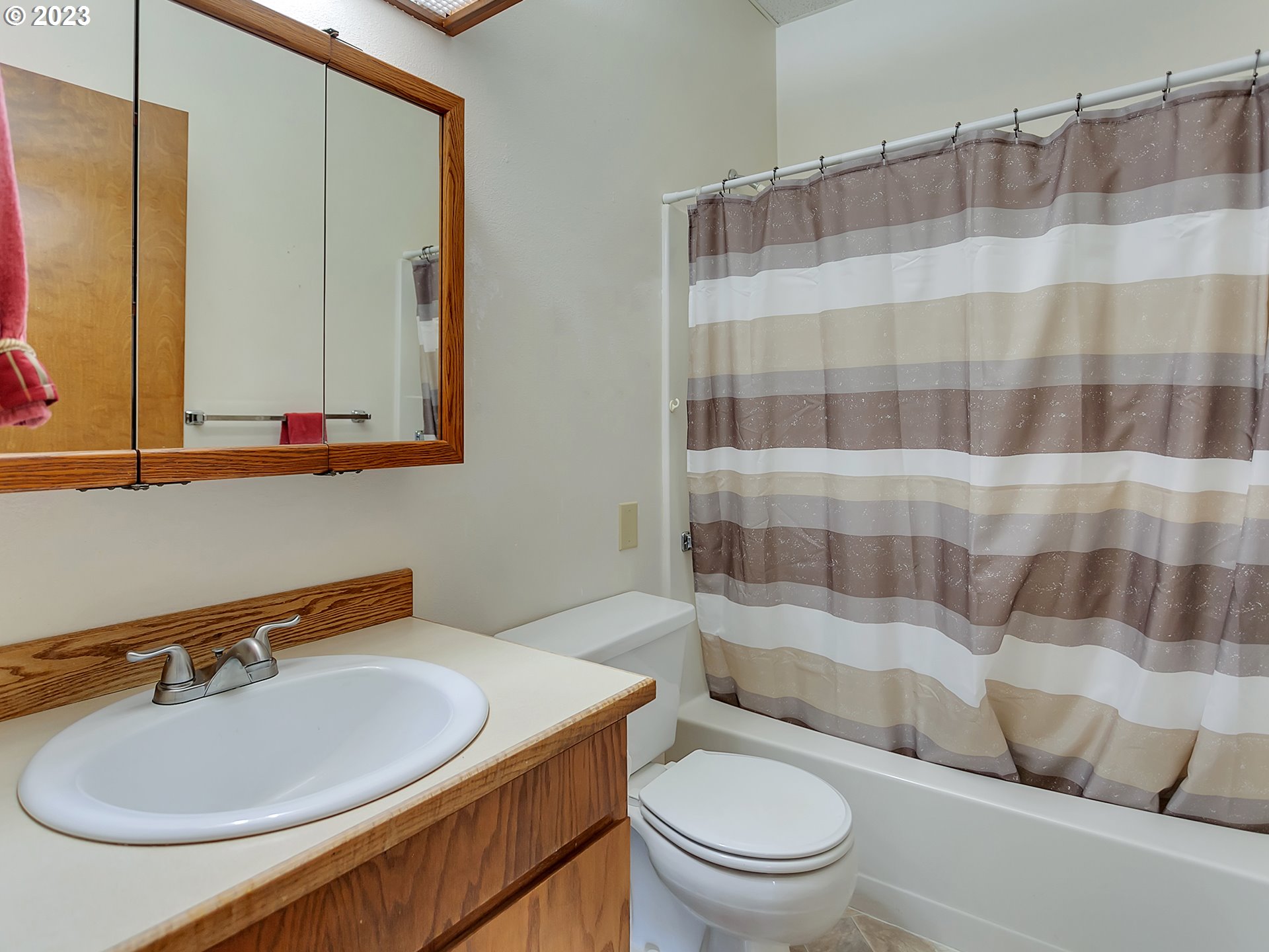 13775 Southwest Scholls Ferry Road, Unit 101 Beaverton, OR 97008 - Photo 20 of 28 Gallery Image 20